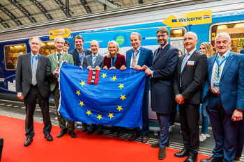In het kader van het Europese jaar van het Spoor reed de Connecting Europe Express in 2021 door 26 Europese landen en deed begin oktober Nederland aan. ©Railforum