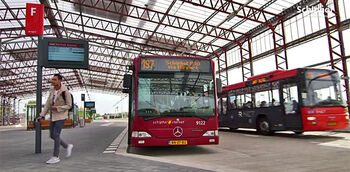 Hangar is nu busstation op Schiphol-Noord