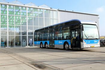 Waterstofbus richting rendement batterijbus