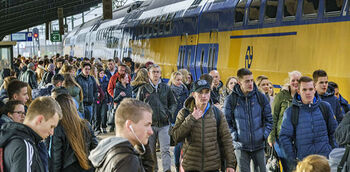 NS wil experimenteren met spitstoeslag