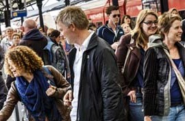 ‘Korten op studentenkaart kost meer dan het oplevert’