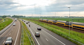 Prijsontwikkeling ov en auto bijna gelijk