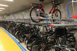 ProRail en NS testen afwijkend fietsenrek